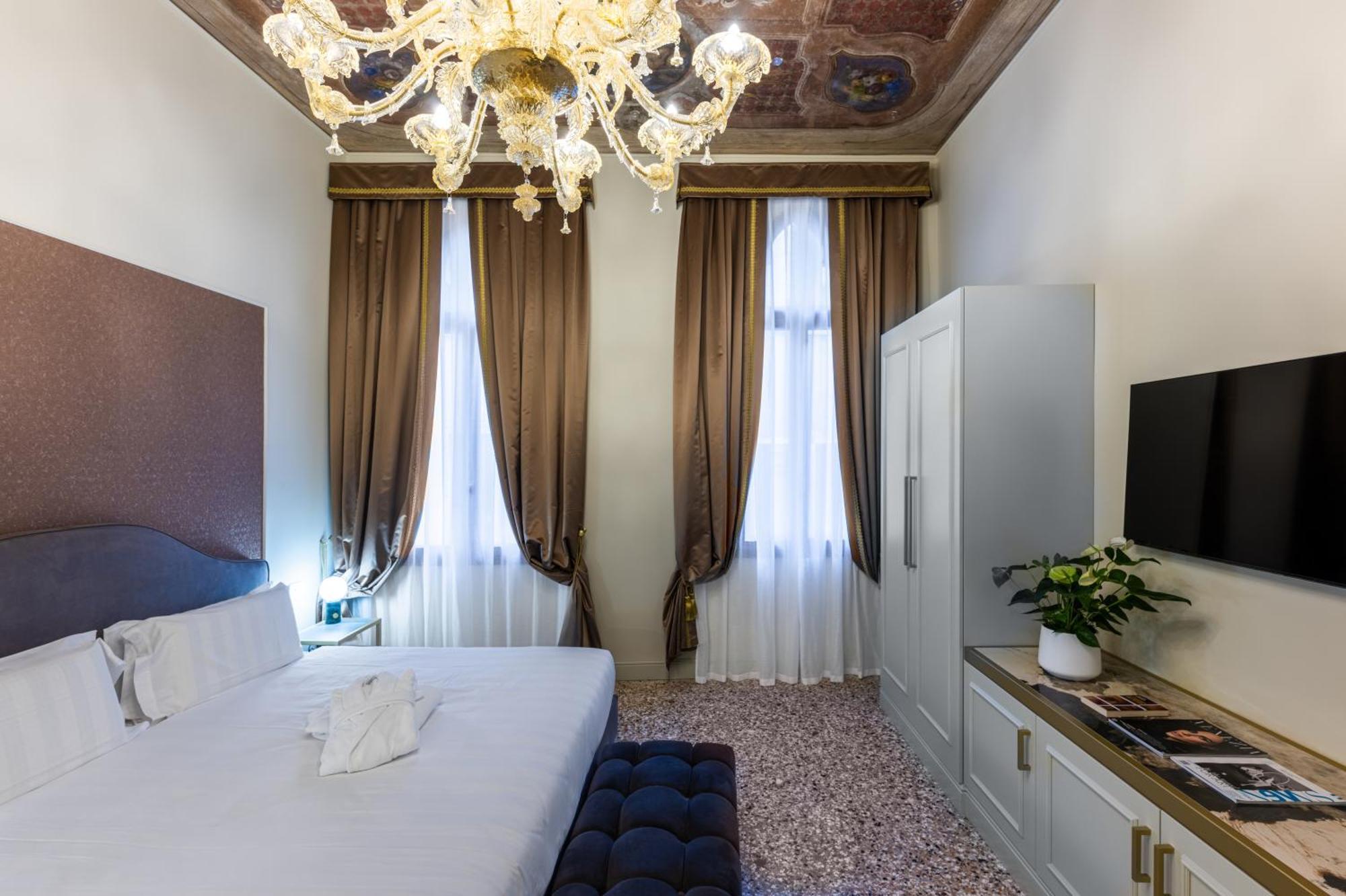 Hotel Palazzina Sardi Venesia Bagian luar foto