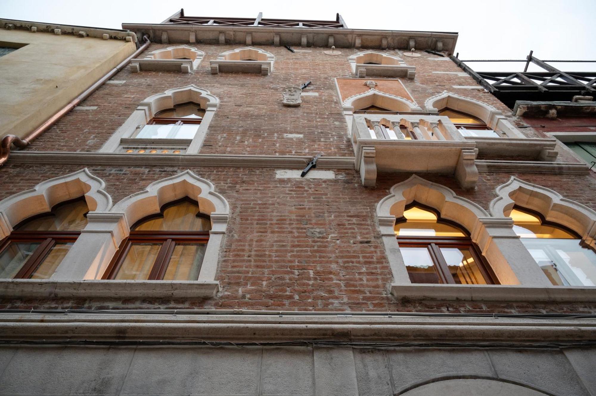 Hotel Palazzina Sardi Venesia Bagian luar foto